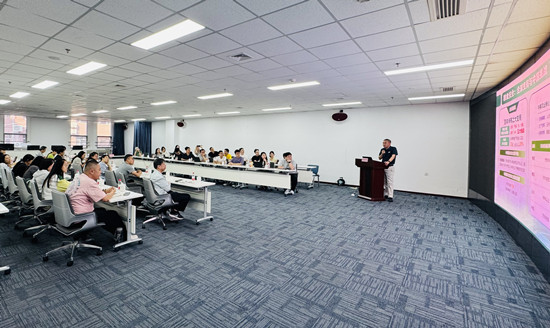 信息所举办人工智能与智慧农业前沿学术报告会_副本.jpg